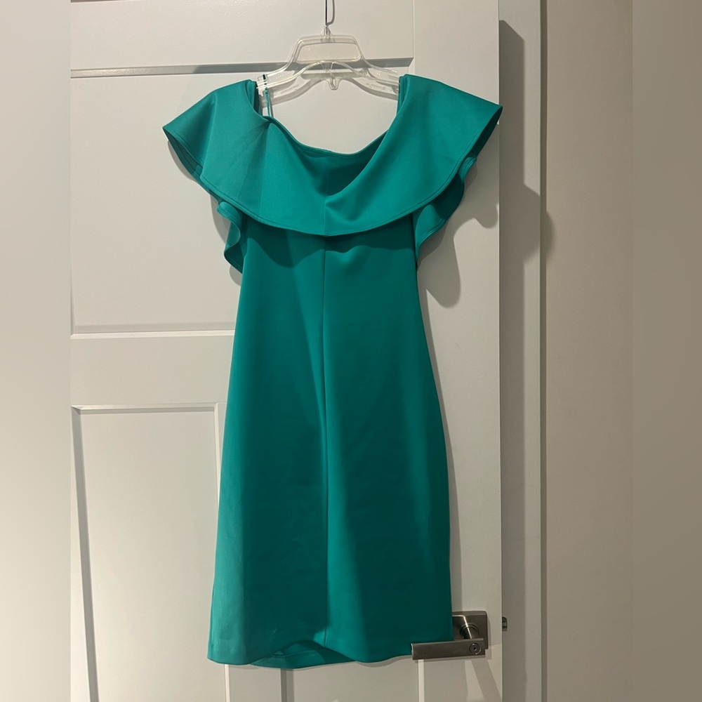 Womens BOLD Elements Bodycon Cocktail Dress with Shoulder ShawlsizeL